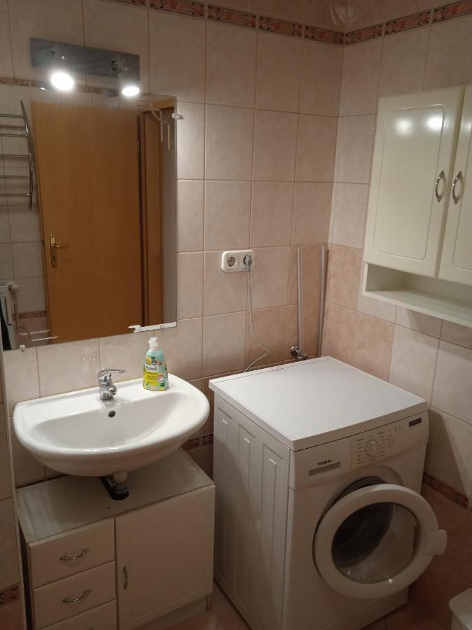 Family Apartment-Csaladias Hangulat Γκιόρ Εξωτερικό φωτογραφία